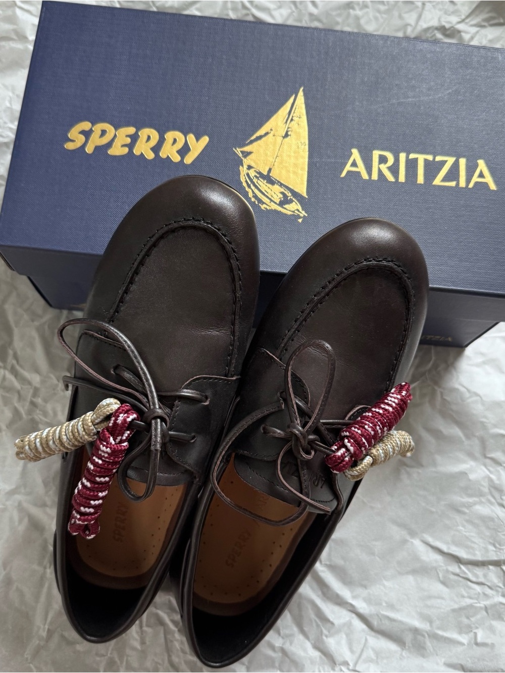 Sperry x Aritzia Women’s Dark Brown Leather Boat Shoes, Size 8, New in Box - Picture 2 of 7